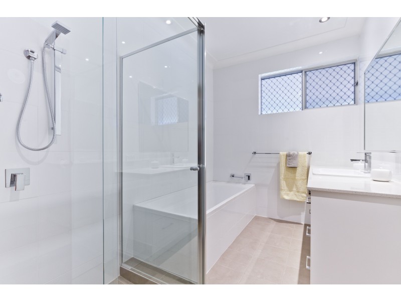 35 Fitzwater Way, Spearwood WA 6163