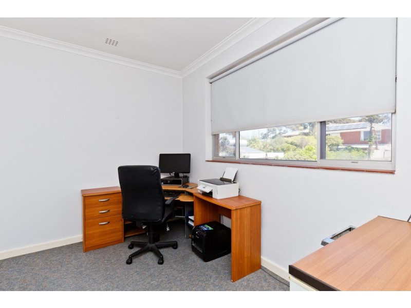 35 Fitzwater Way, Spearwood WA 6163