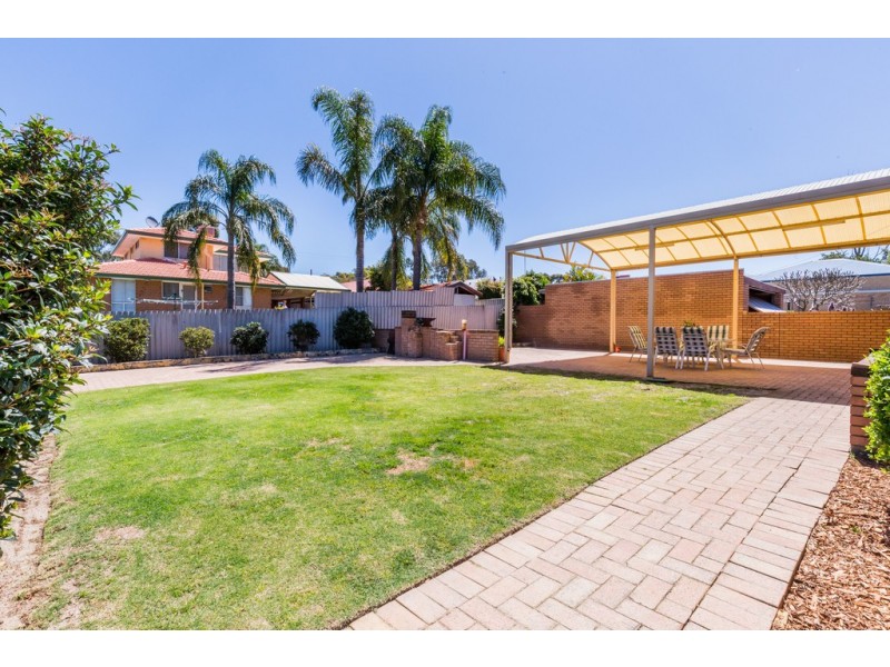 35 Fitzwater Way, Spearwood WA 6163