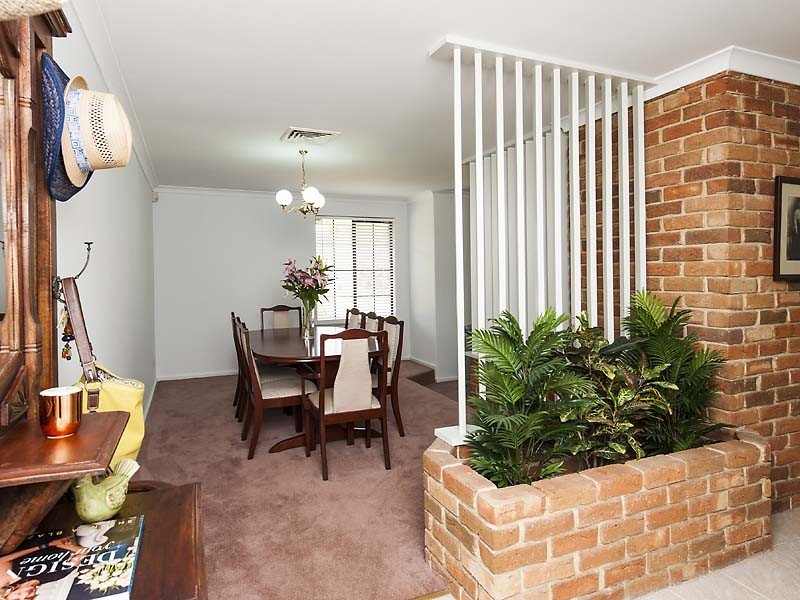 35 Frayne Place, Wandi WA 6167