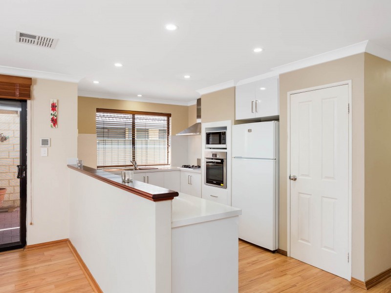 21 Inn Close, Bibra Lake WA 6163