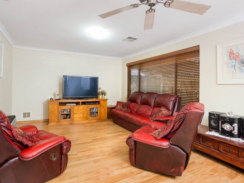 21 Inn Close, Bibra Lake WA 6163