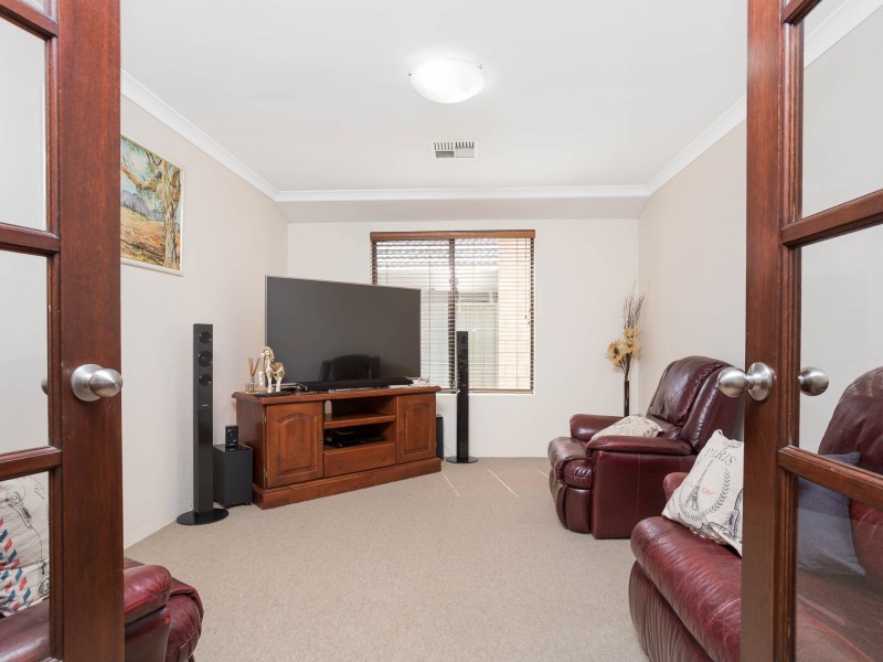 21 Inn Close, Bibra Lake WA 6163