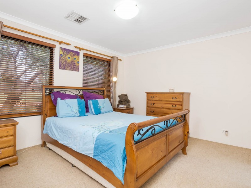 21 Inn Close, Bibra Lake WA 6163