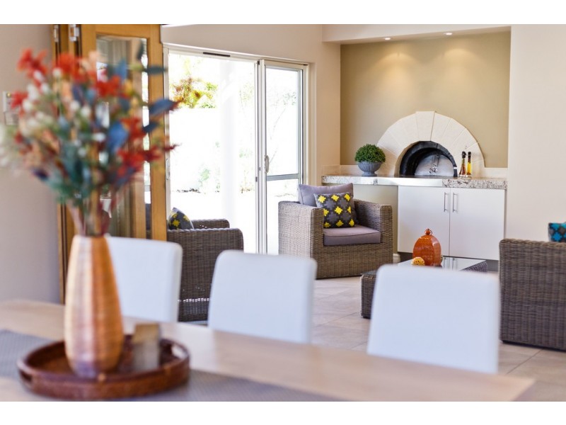 23 Breaksea Drive, North Coogee WA 6163