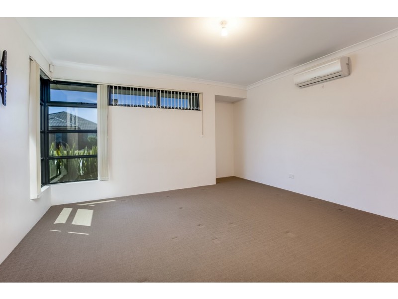 14 Cotswold Parade, Aubin Grove WA 6164