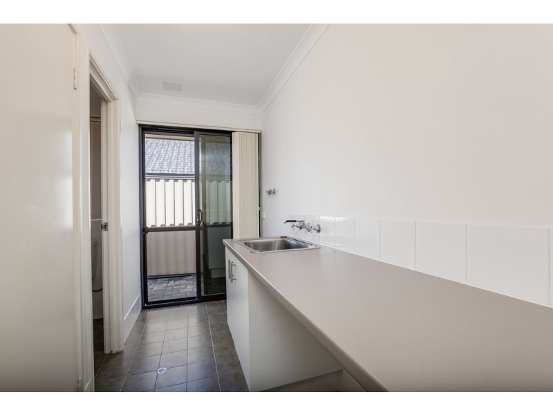 14 Cotswold Parade, Aubin Grove WA 6164