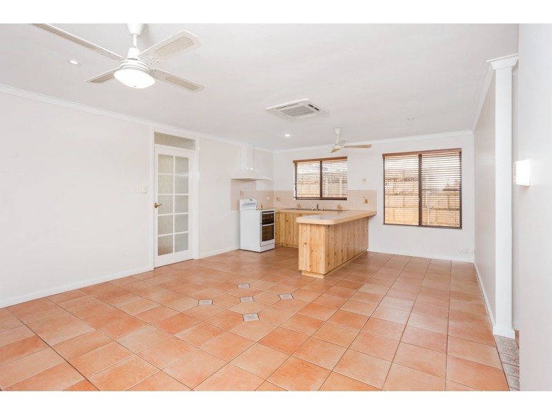 81B Ocean Road, Coogee WA 6166