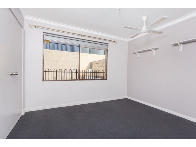 81B Ocean Road, Coogee WA 6166
