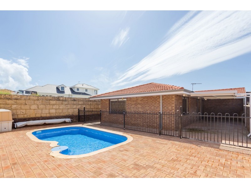 81B Ocean Road, Coogee WA 6166