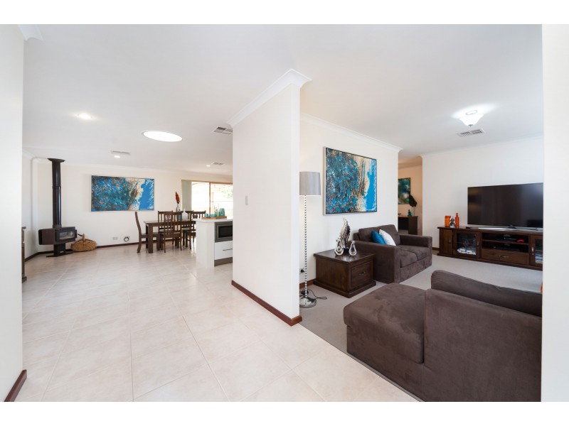 26 Hopkins Way, Spearwood WA 6163