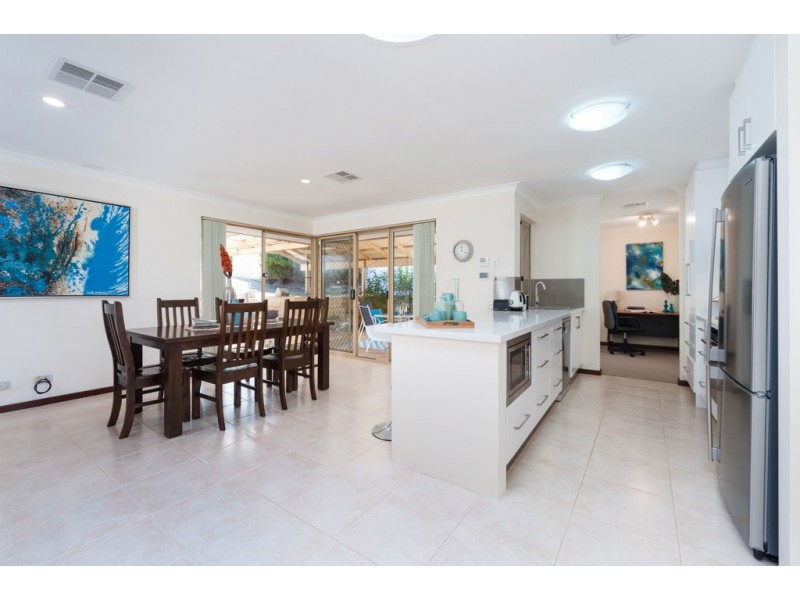 26 Hopkins Way, Spearwood WA 6163