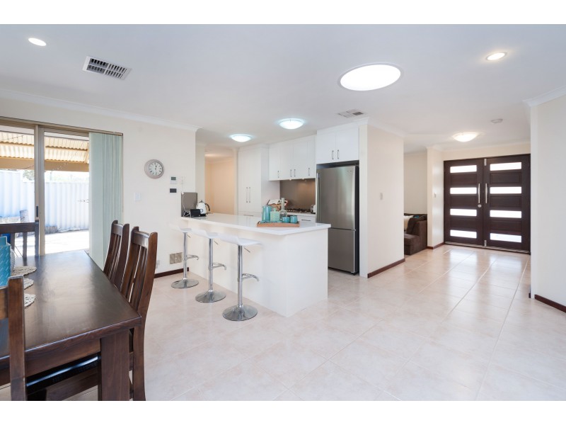 26 Hopkins Way, Spearwood WA 6163