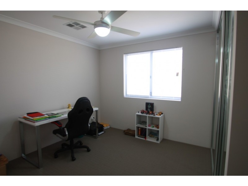 10/57 Southwell Crescent, Hamilton Hill WA 6163