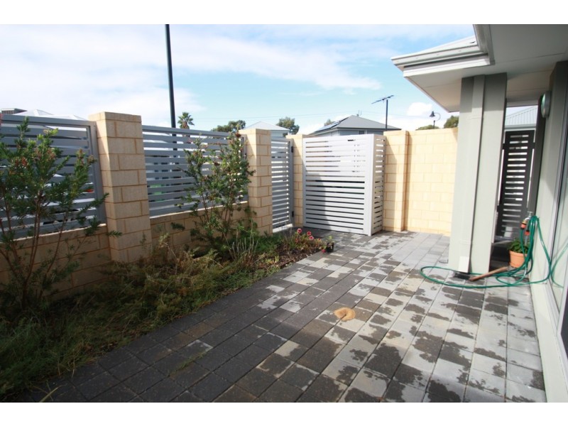 10/57 Southwell Crescent, Hamilton Hill WA 6163