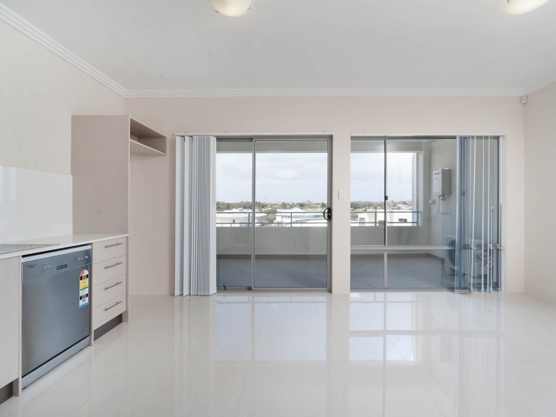 8/8 Nemagold Grove, Coogee WA 6166