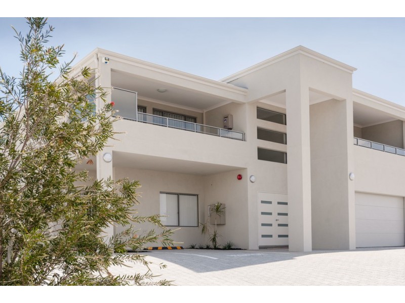 8/8 Nemagold Grove, Coogee WA 6166