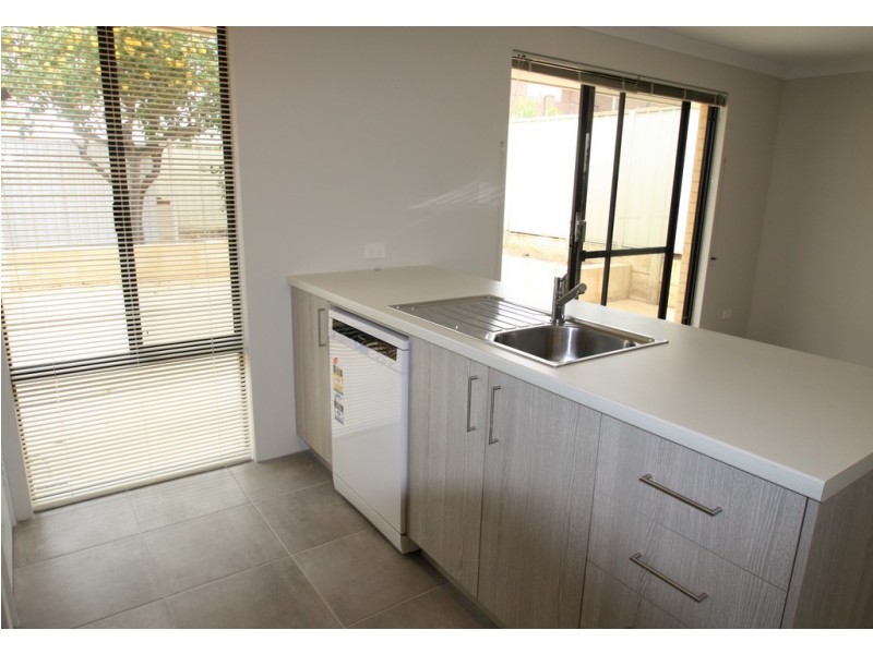 15C Stevenson Way, Spearwood WA 6163