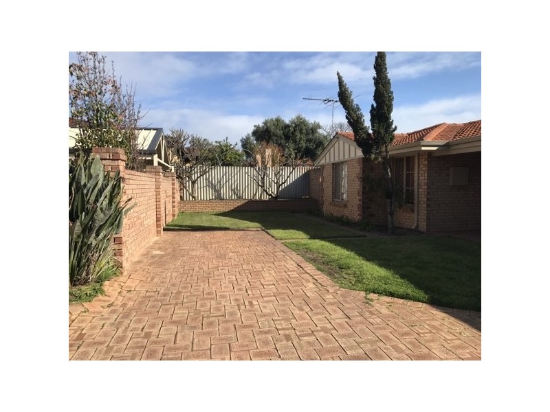 121B Moreing Road, Attadale WA 6156