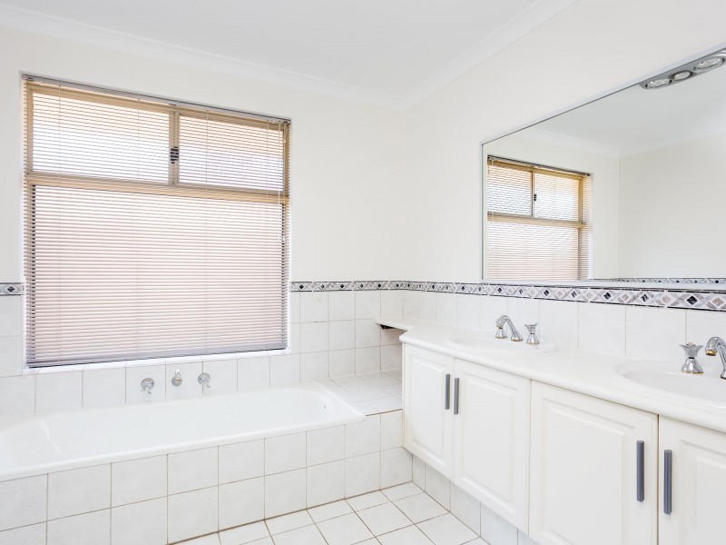 315 Hamilton Road, Coogee WA 6166