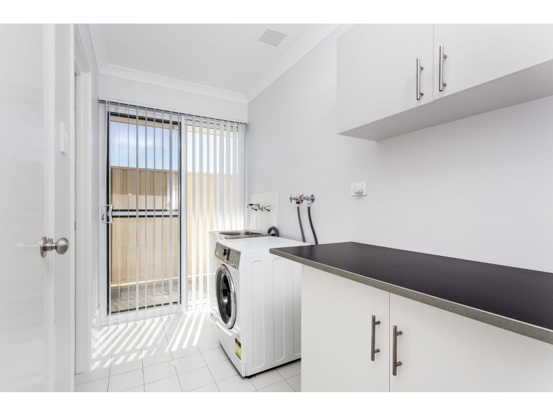 2 Birch Road, Aubin Grove WA 6164