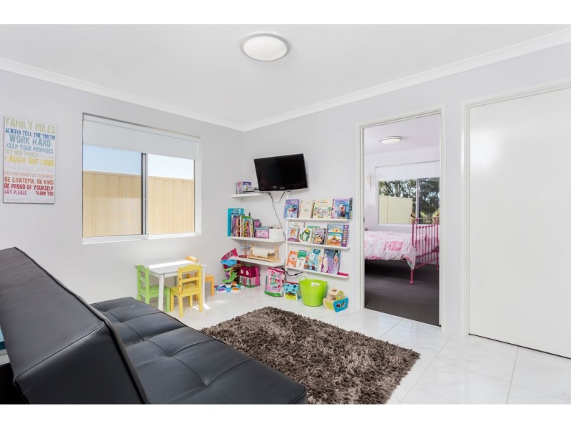 2 Birch Road, Aubin Grove WA 6164