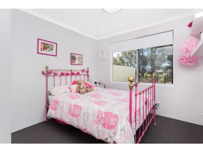 2 Birch Road, Aubin Grove WA 6164