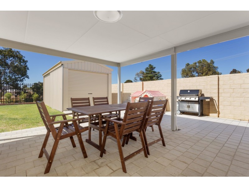 2 Birch Road, Aubin Grove WA 6164