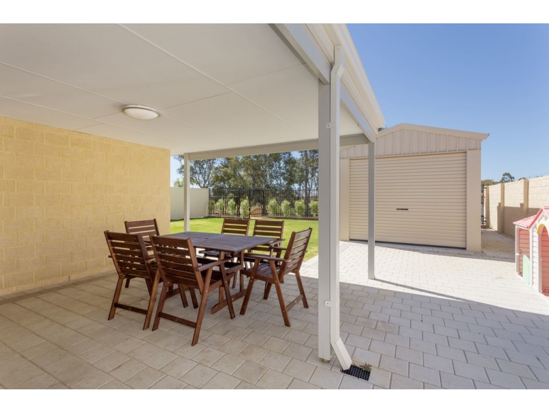 2 Birch Road, Aubin Grove WA 6164