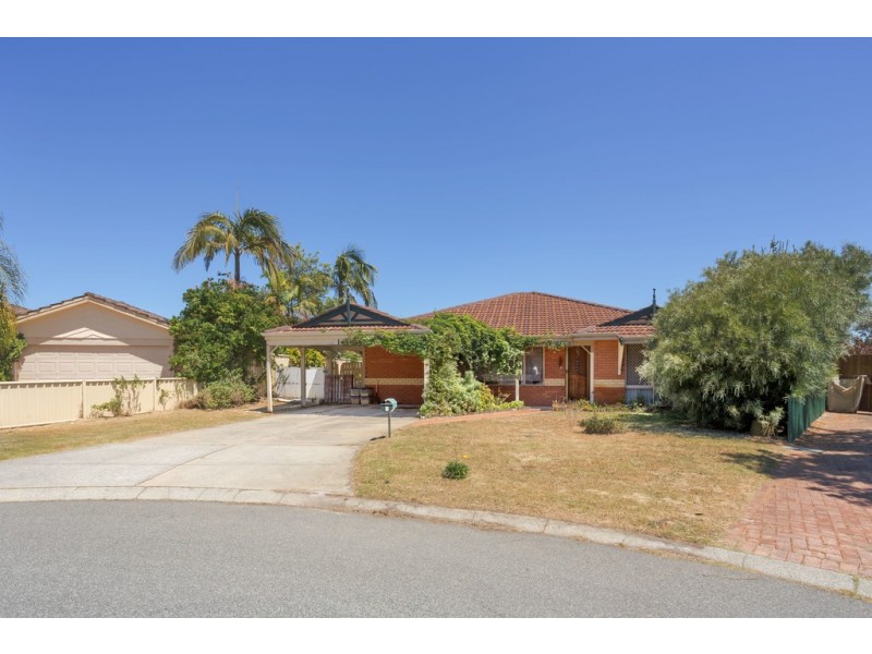 8 Clover Place, Bibra Lake WA 6163