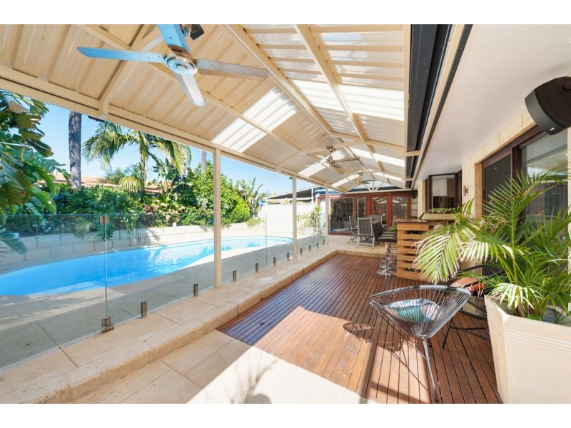 8 Chestnut Place, South Lake WA 6164