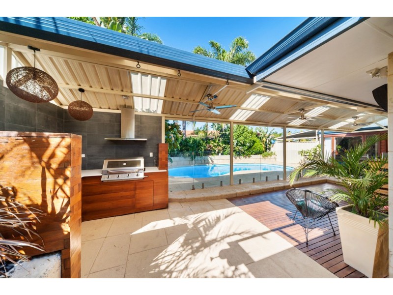 8 Chestnut Place, South Lake WA 6164