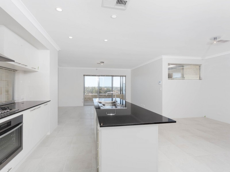 43 Aumerle Way, Spearwood WA 6163