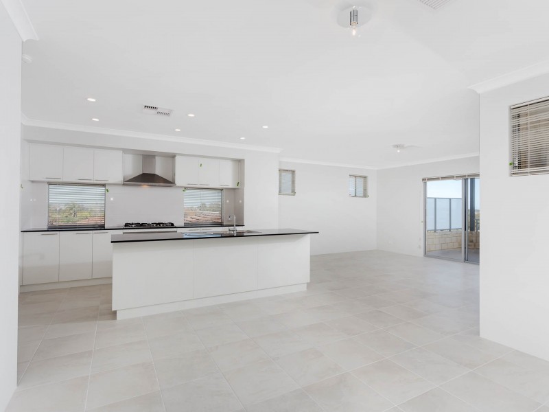 43 Aumerle Way, Spearwood WA 6163