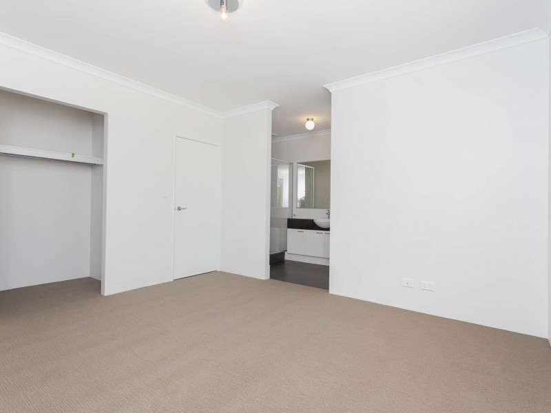 43 Aumerle Way, Spearwood WA 6163