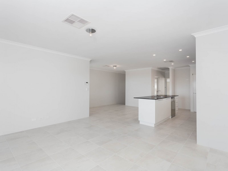 43 Aumerle Way, Spearwood WA 6163