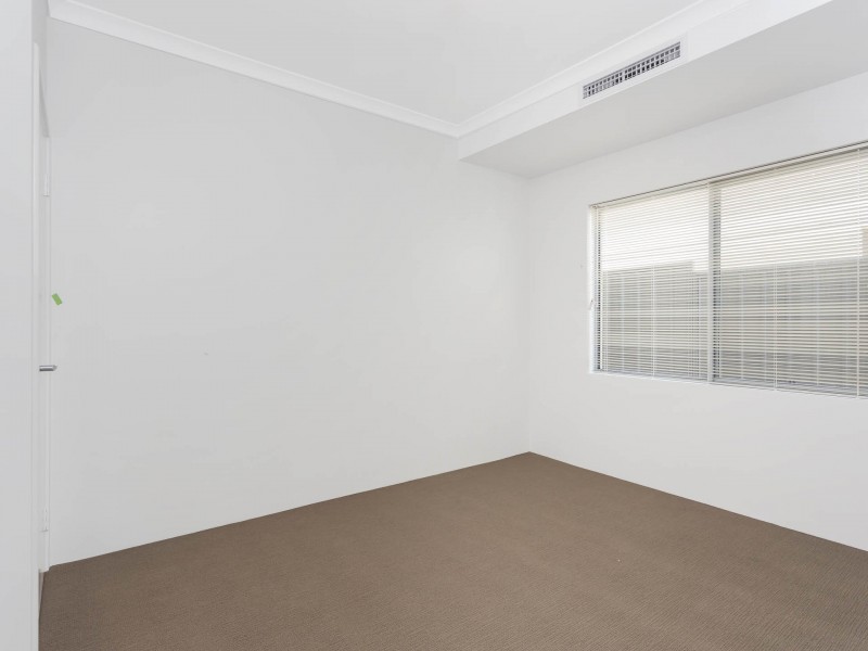 43 Aumerle Way, Spearwood WA 6163
