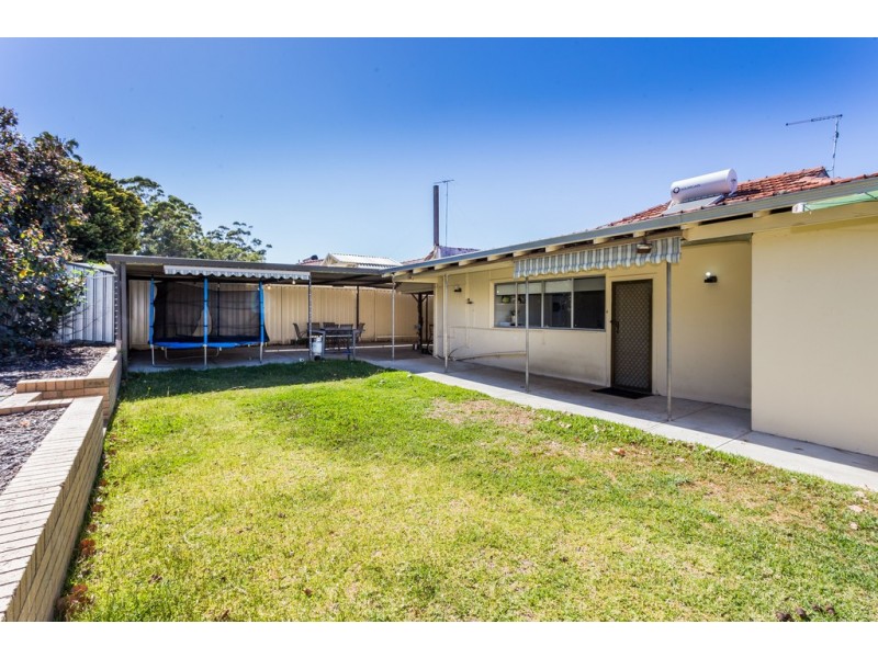 24 Barrington Street, Spearwood WA 6163