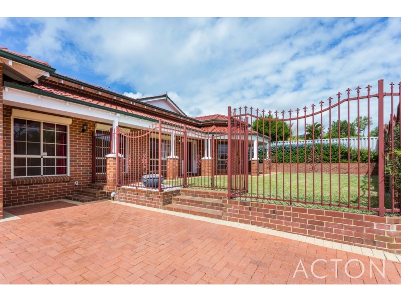 14 Sunset Court, Spearwood WA 6163