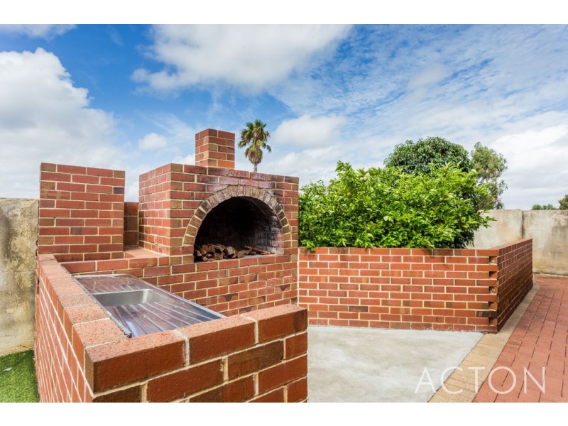 14 Sunset Court, Spearwood WA 6163