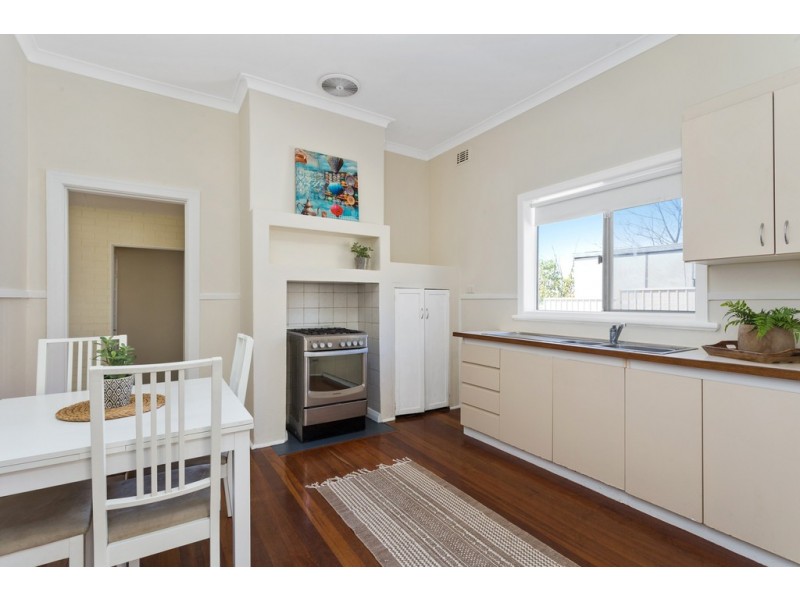 8B Southend Road, Hamilton Hill WA 6163