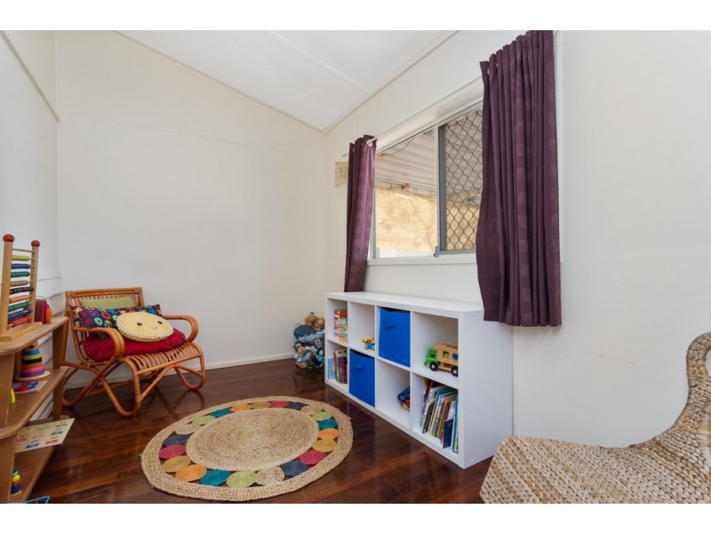 8B Southend Road, Hamilton Hill WA 6163