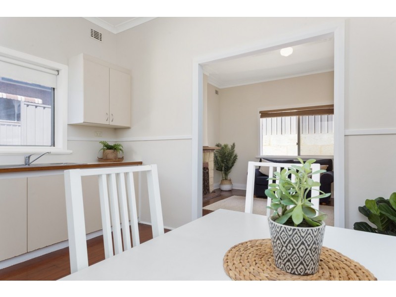 8B Southend Road, Hamilton Hill WA 6163