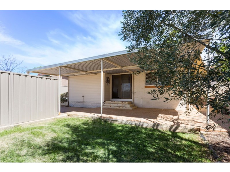 8B Southend Road, Hamilton Hill WA 6163