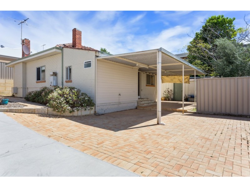 8B Southend Road, Hamilton Hill WA 6163