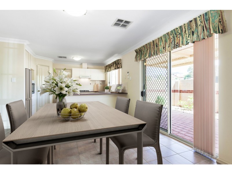 10A Soric Rise, Coogee WA 6166