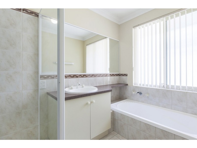 10A Soric Rise, Coogee WA 6166