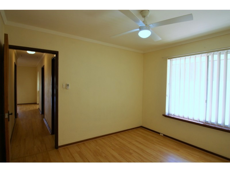 245B Hamilton Road, Coogee WA 6166