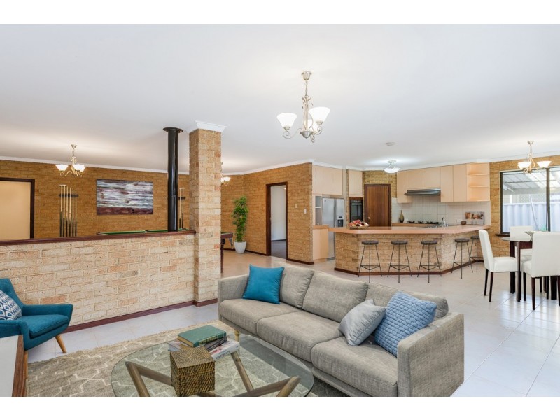 17 Turfan Way, Munster WA 6166