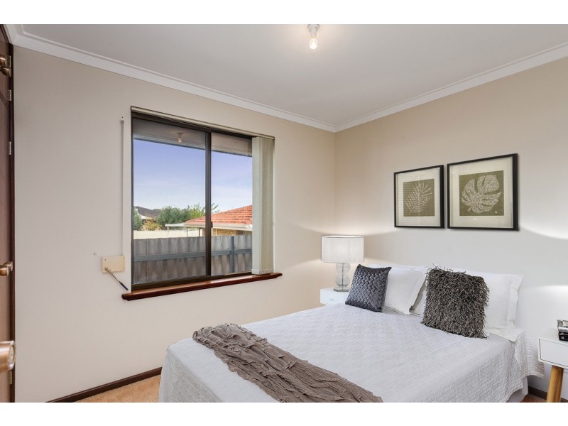 17 Turfan Way, Munster WA 6166